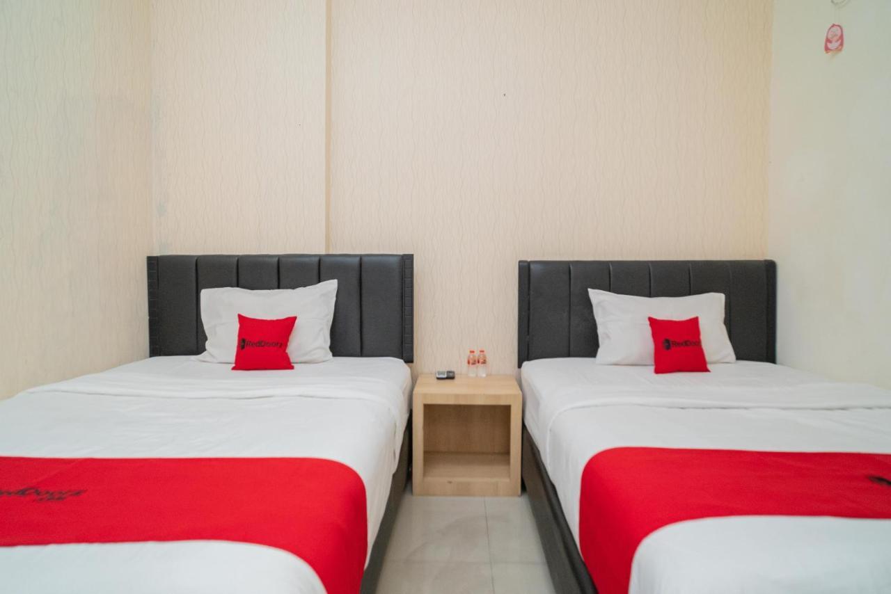 Reddoorz Near Flyover Arjosari مالانغ المظهر الخارجي الصورة