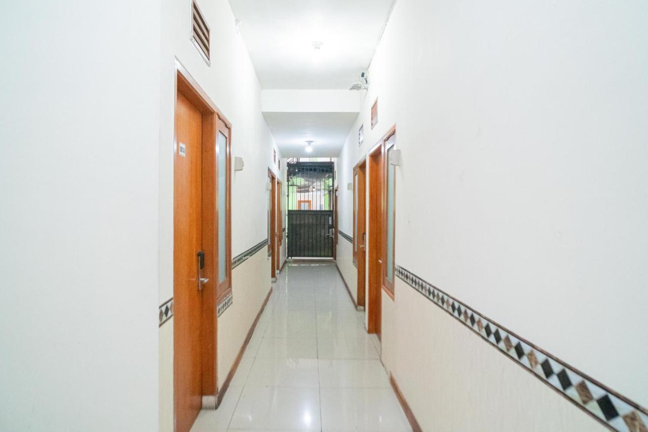 Reddoorz Near Flyover Arjosari مالانغ المظهر الخارجي الصورة